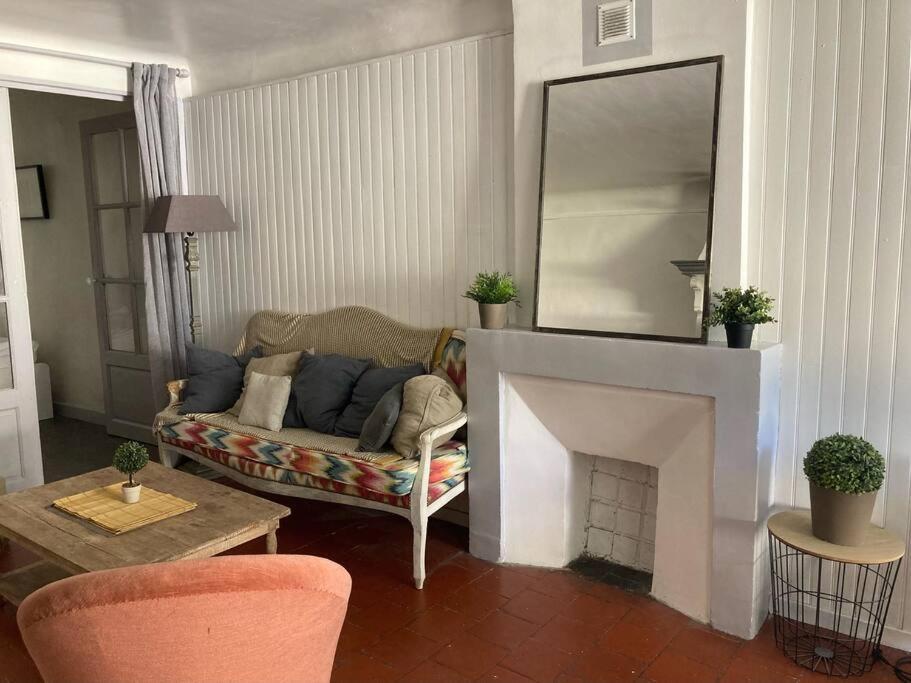 Apartamento Superbe T2 Au Coeur D'Aix-En-Provence Exterior foto